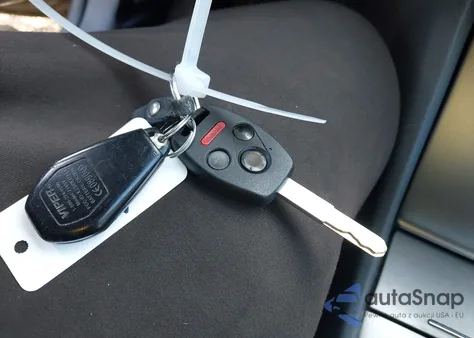 2006 Honda Accord 3.0 Ex from USA, damaged, VIN 1HGCM66806A025342